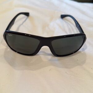 Ray-ban RB4192 Sunglasses